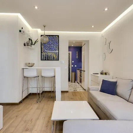 Apartament 2 Pieces Elegantes Bien Situe A Paryż